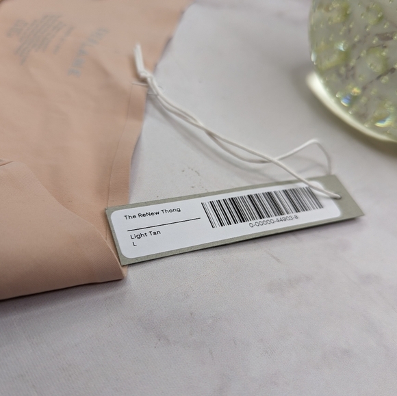 Everlane Underwear Women Seamless Panty Invisible Renew Thong High Cut - Picture 6 of 11